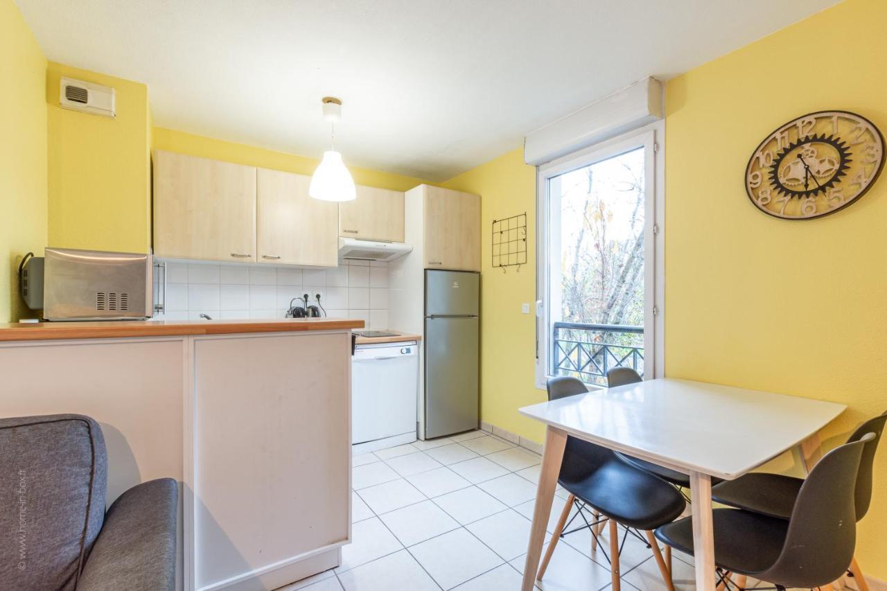 Mona, F2 Pour 4 Pers. - Fairytale Factory Apartment บุสซี-แซ็ง-ฌอร์ฌ ภายนอก รูปภาพ